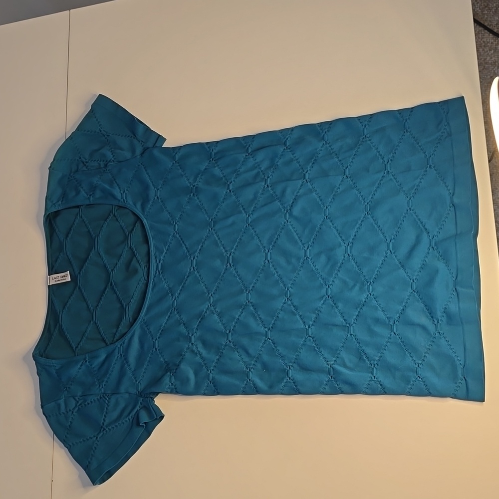Last Tango quilted teal color tee, M/L